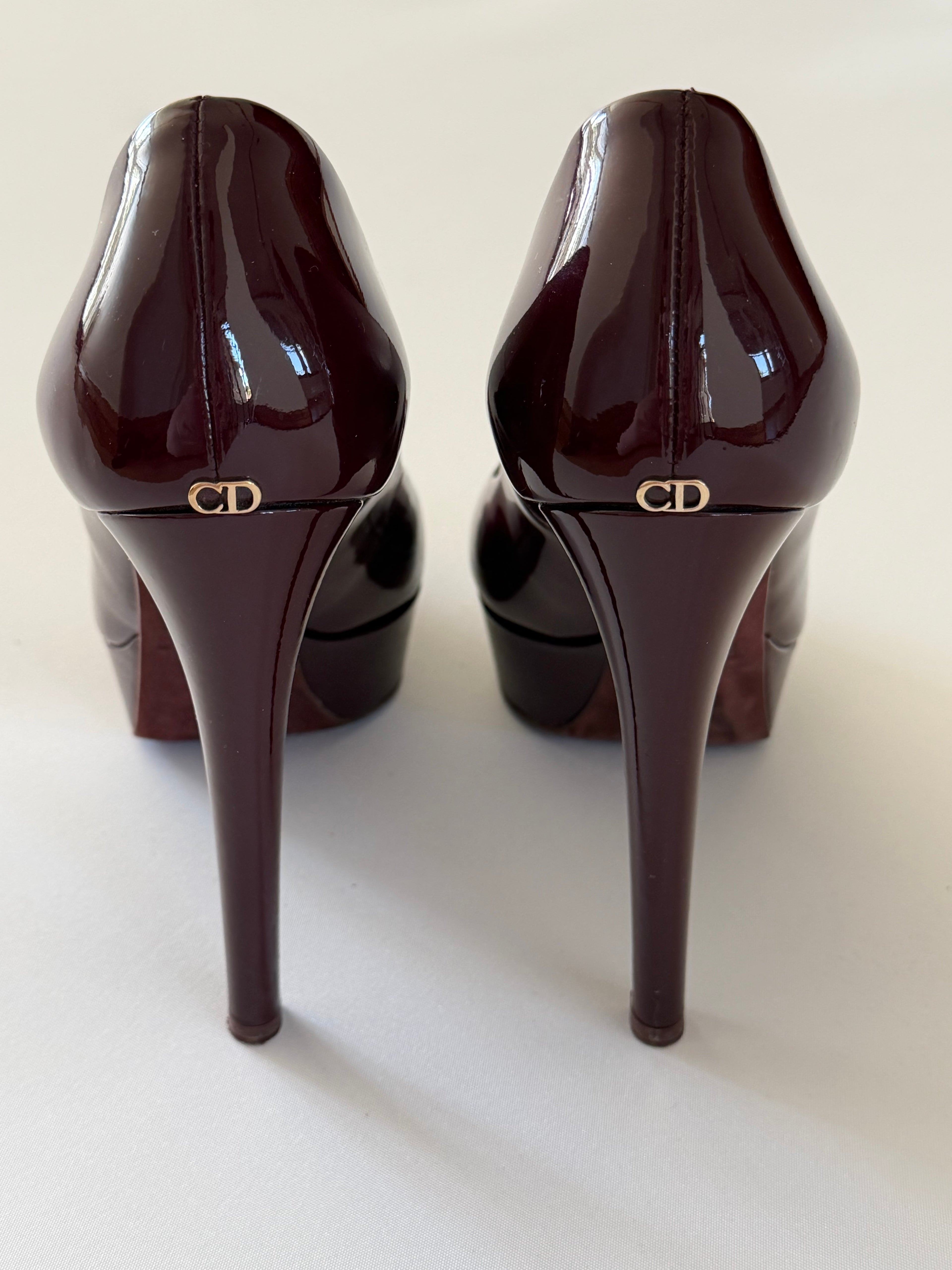 Christian Dior Burgundy Patent Leather Peep Toe Platform Pumps CD Heel Size 39
