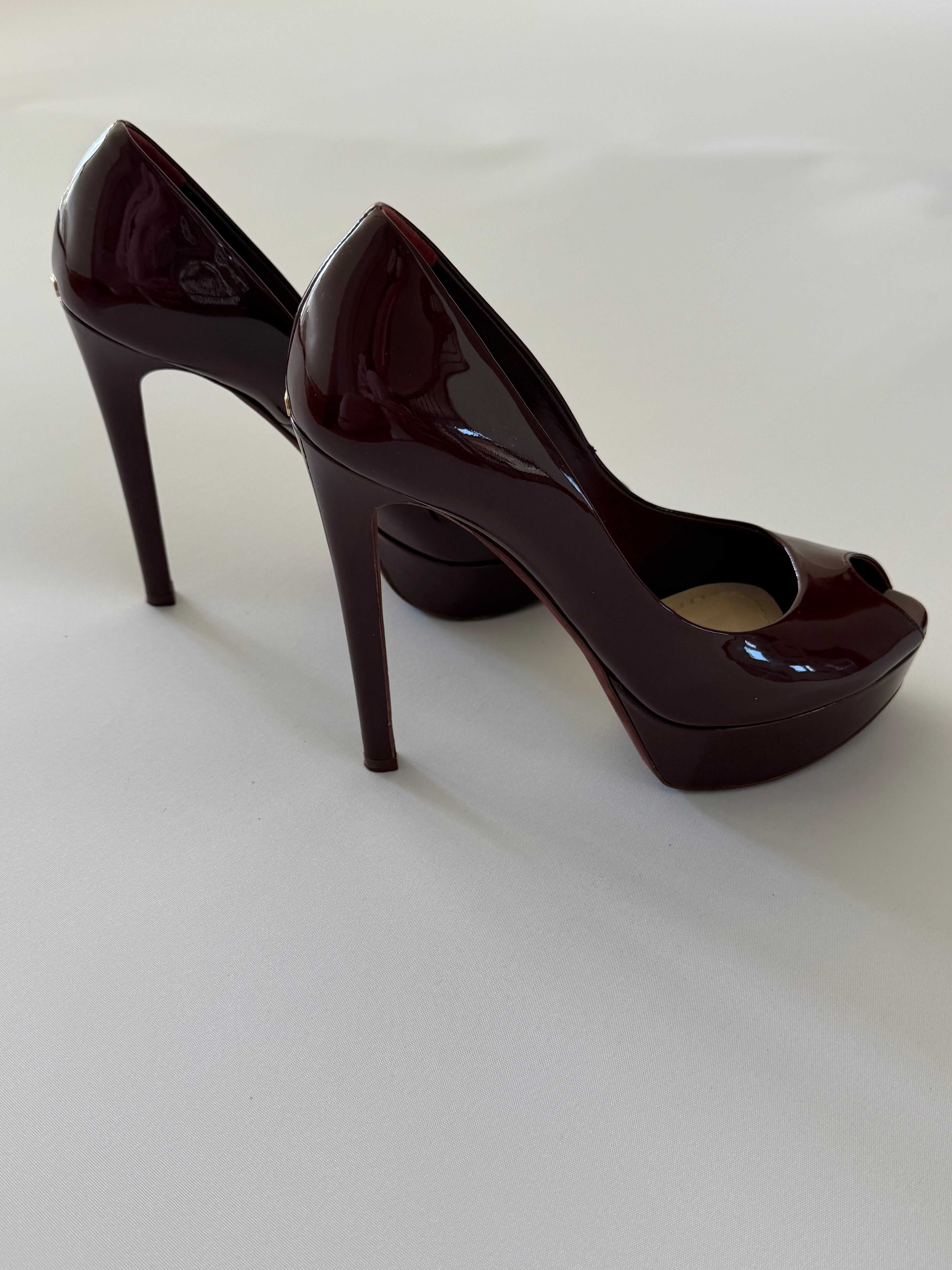 Christian Dior Burgundy Patent Leather Peep Toe Platform Pumps CD Heel Size 39