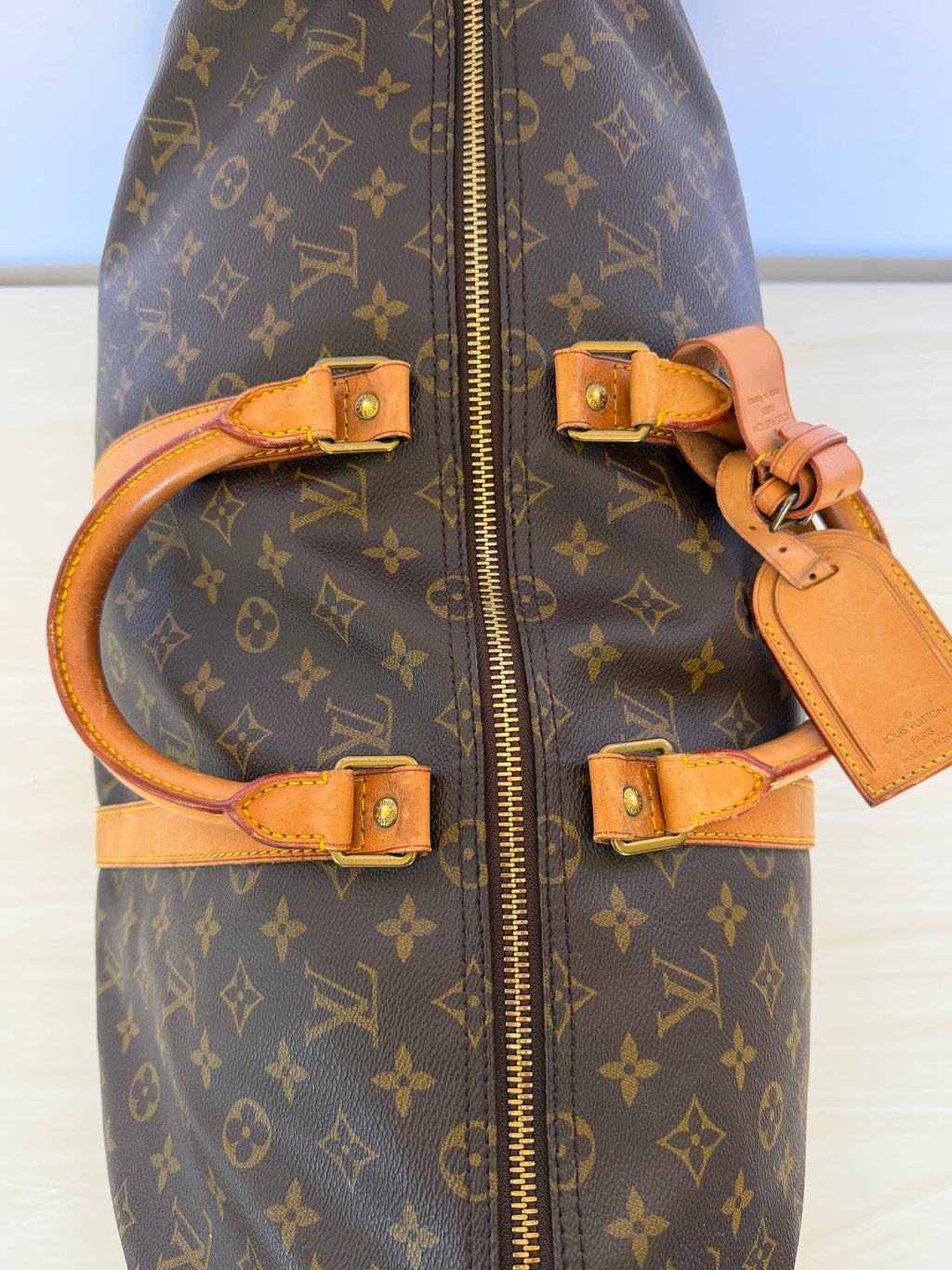 Louis Vuitton Vintage Monogram Keepall 50 Duffel Bag Travel Bag with Vachetta Leather Trim & Lock – Made in France