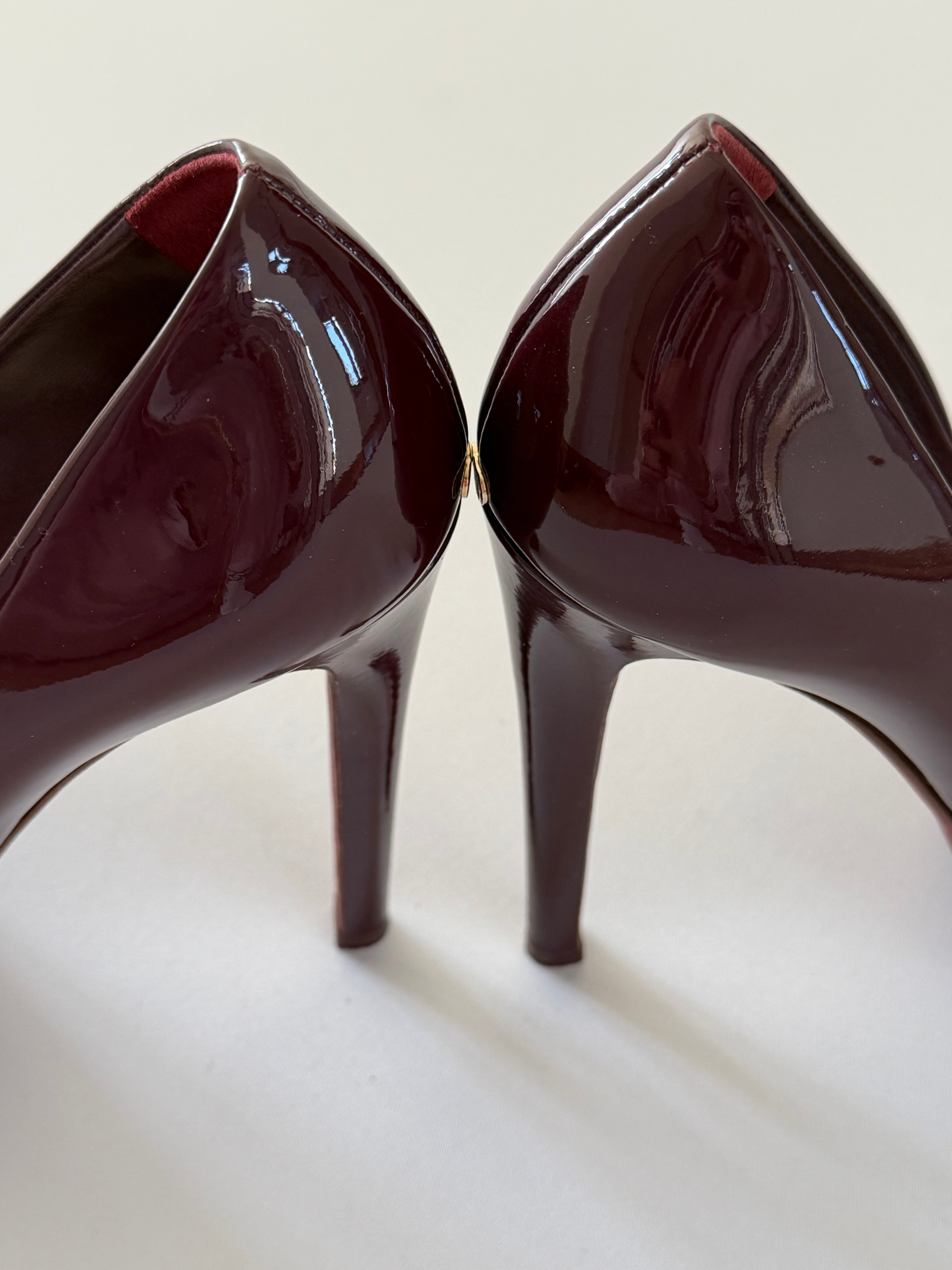 Christian Dior Burgundy Patent Leather Peep Toe Platform Pumps CD Heel Size 39