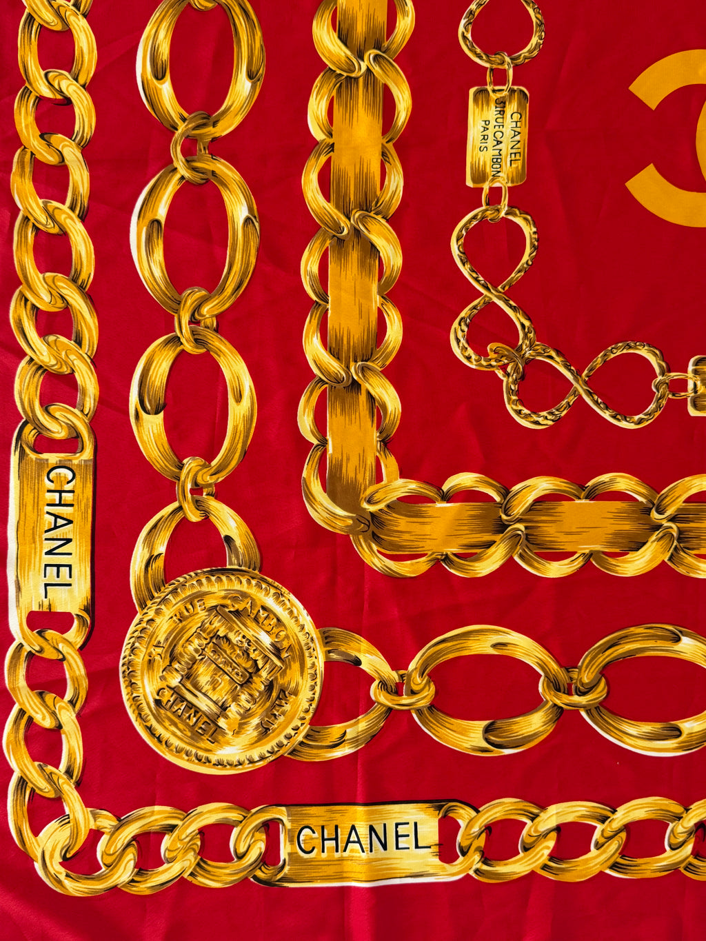 Chanel Red Silk Chain Print Scarf CC Logo Gold Chain Rue Cambon Paris 100% Silk Made in France