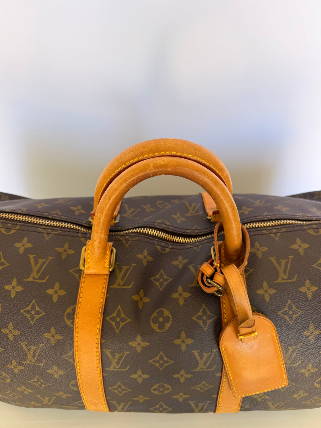 Louis Vuitton Vintage Monogram Keepall 50 Duffel Bag Travel Bag with Vachetta Leather Trim & Lock – Made in France