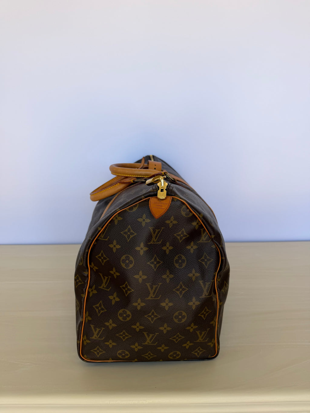 Louis Vuitton Vintage Monogram Keepall 50 Duffel Bag Travel Bag with Vachetta Leather Trim & Lock – Made in France